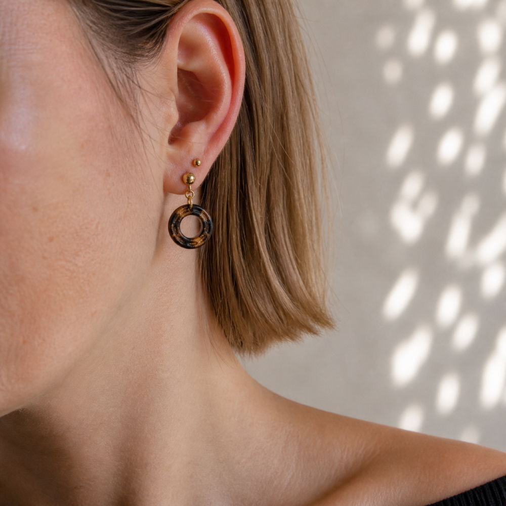 Mila – Black | Bronze